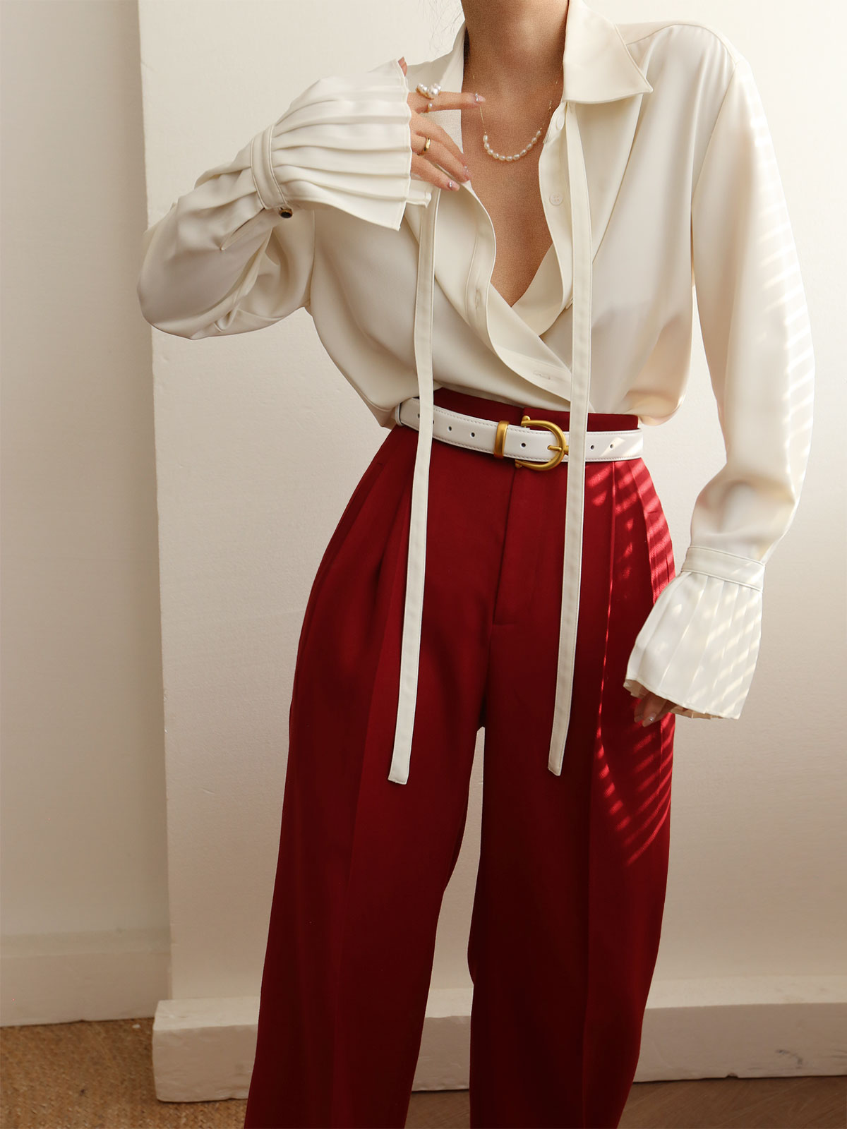 Pleated Cuff Collar Tied Button Shirt Pleated Cuff Collar Tied Button Shirt