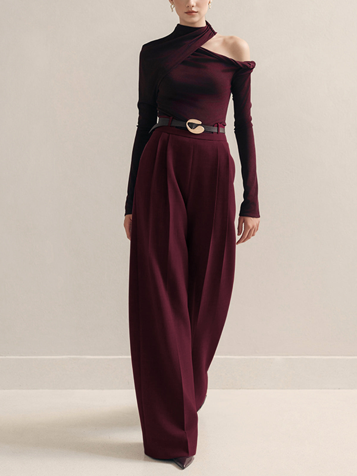 Metal-Belt Pleated High-Waist Pants Metal-Belt Pleated High-Waist Pants