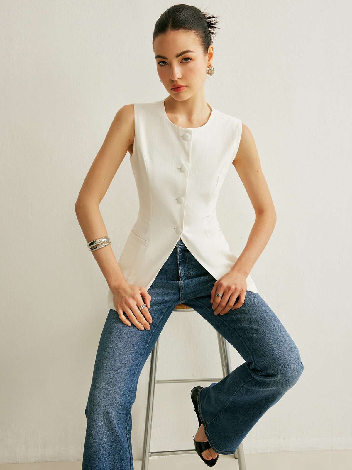 Button Detail Sleeveless Vest Button Detail Sleeveless Vest