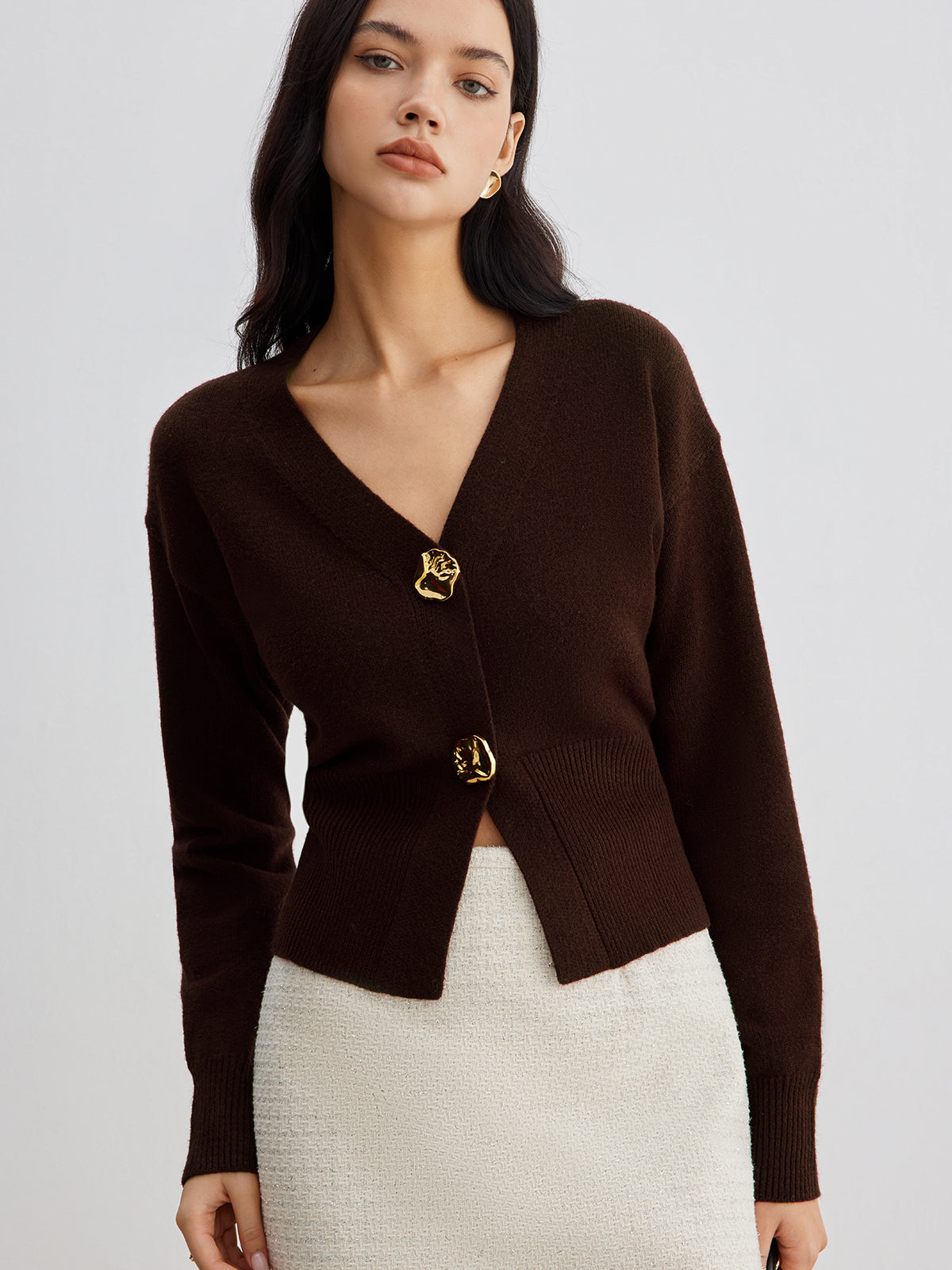 Elegant Metal Button Short Cardigan Elegant Metal Button Short Cardigan