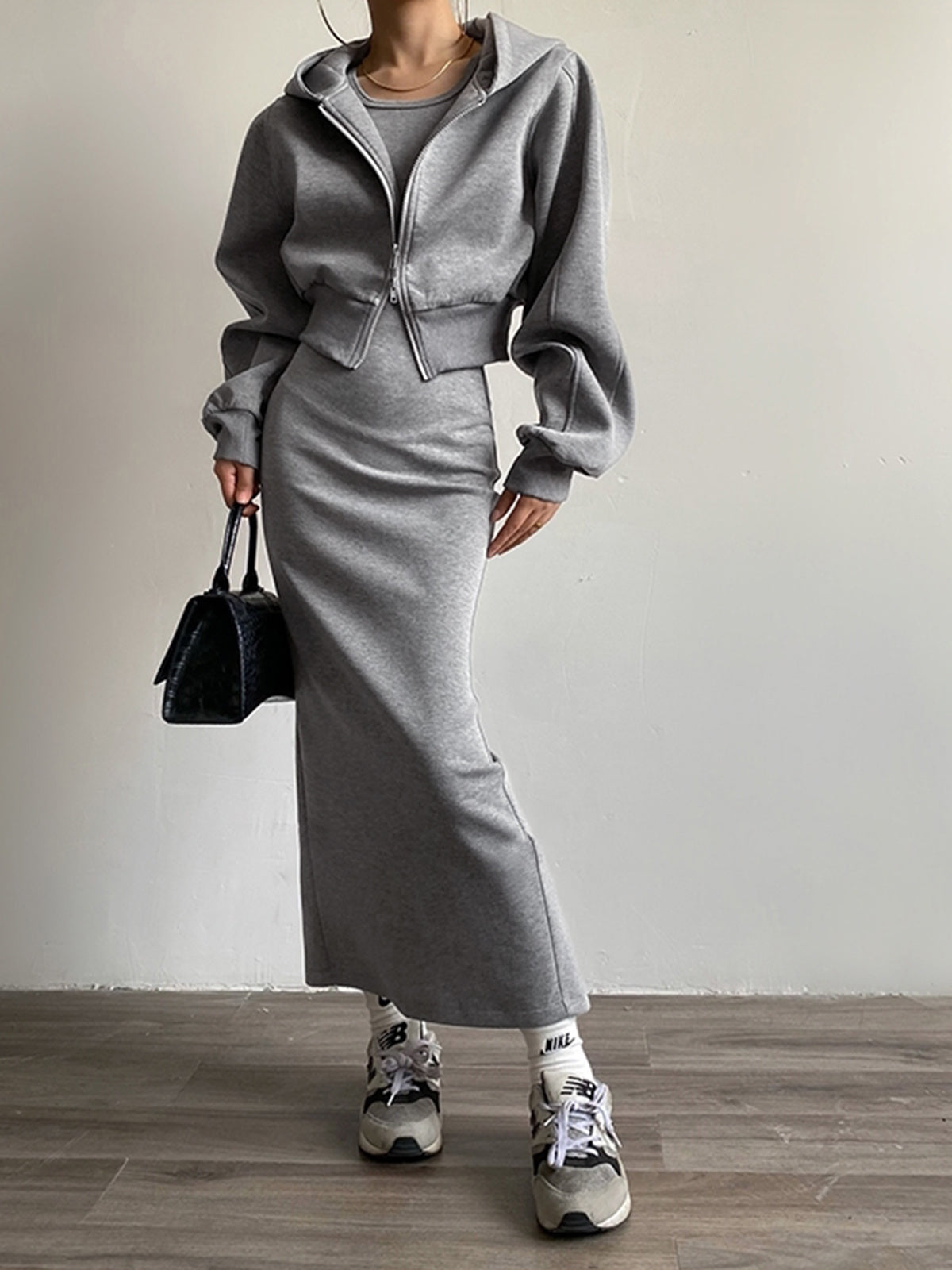 Solid Long Sleeve Zip Crop Hoodie Solid Long Sleeve Zip Crop Hoodie