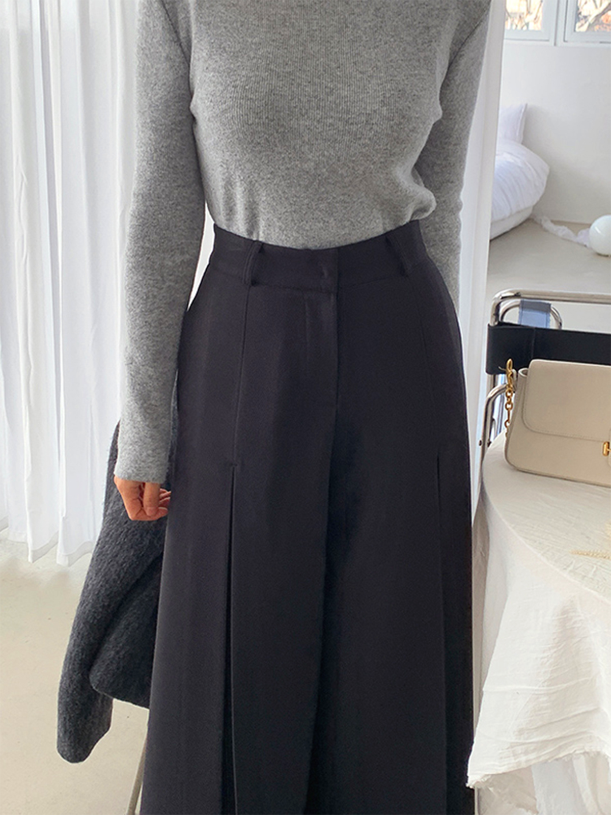High-Waist Pleated Wide-Leg Pants High-Waist Pleated Wide-Leg Pants