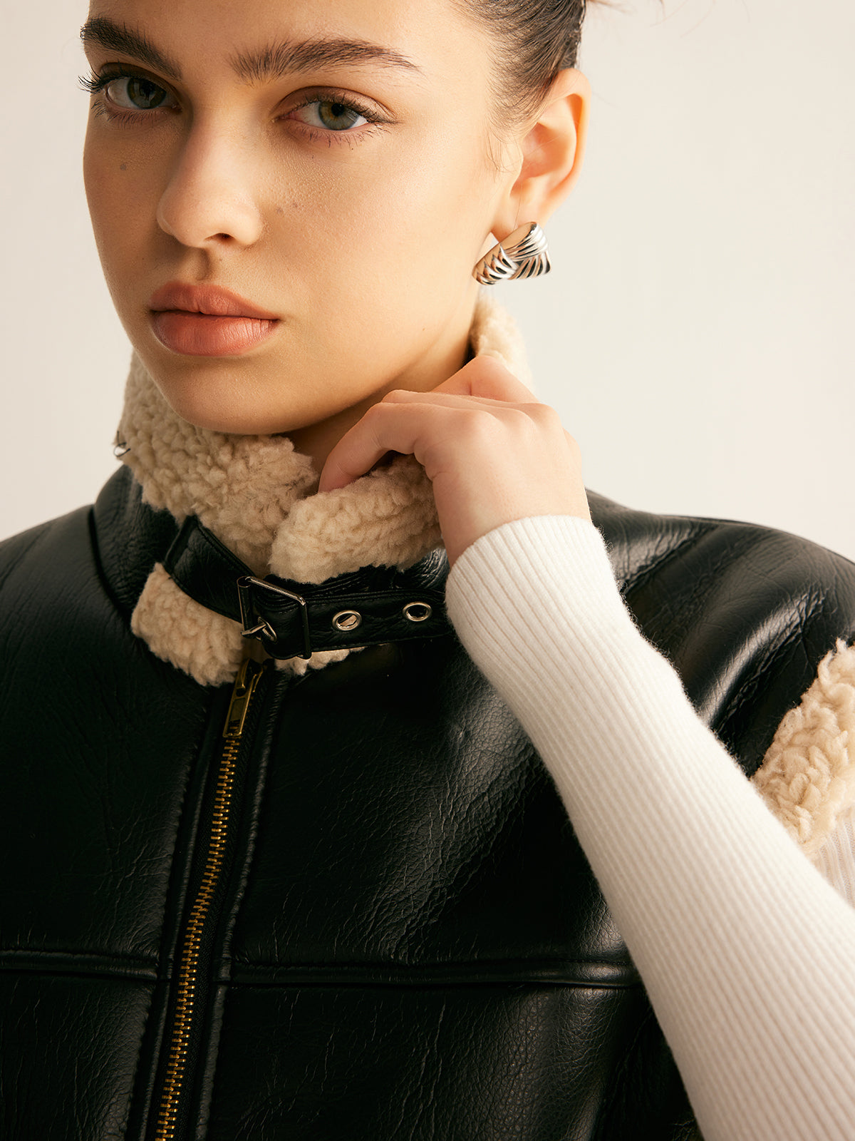 Teddy Lined PU Leather Vest Teddy Lined PU Leather Vest