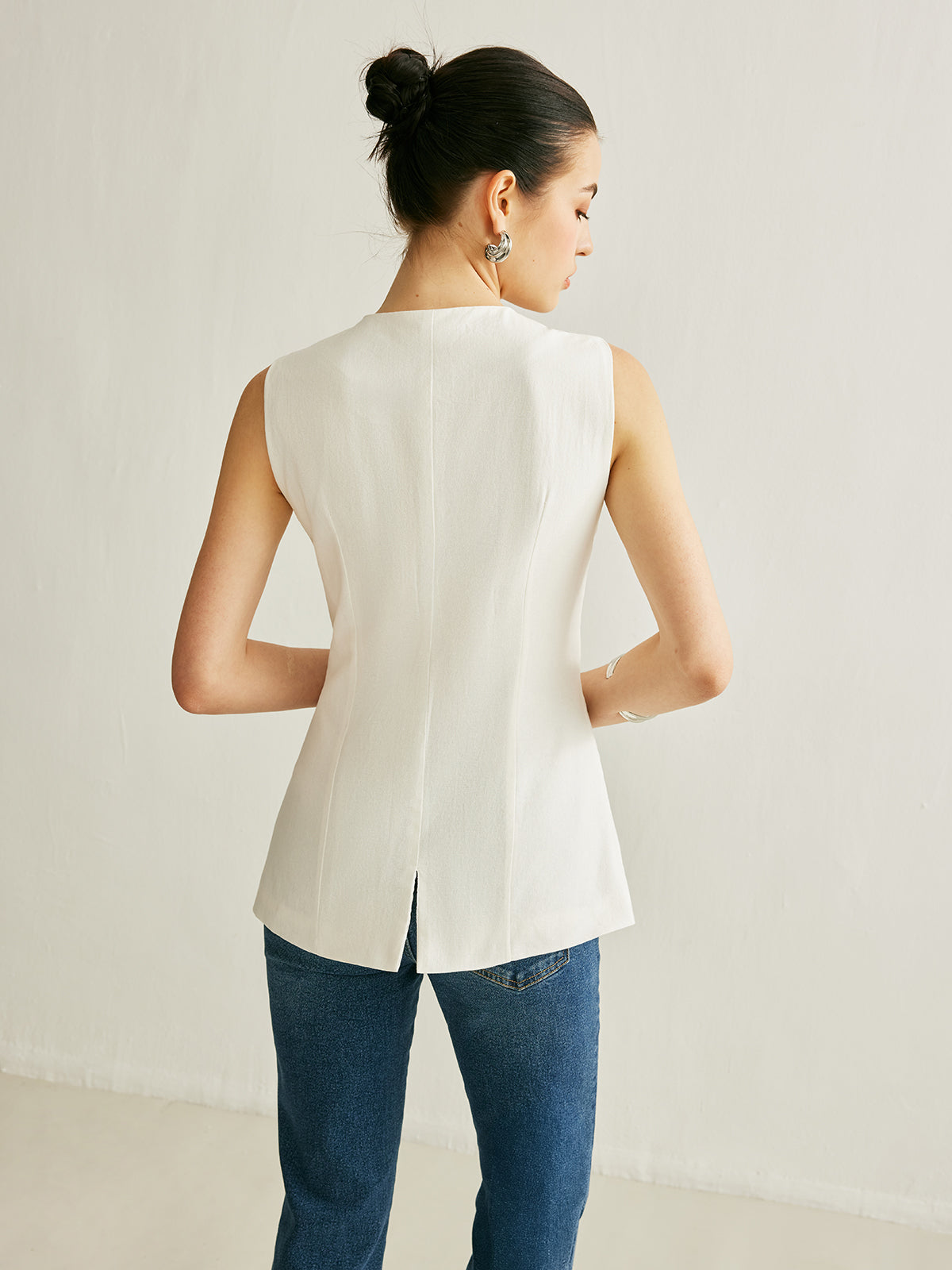 Button Detail Sleeveless Vest Button Detail Sleeveless Vest