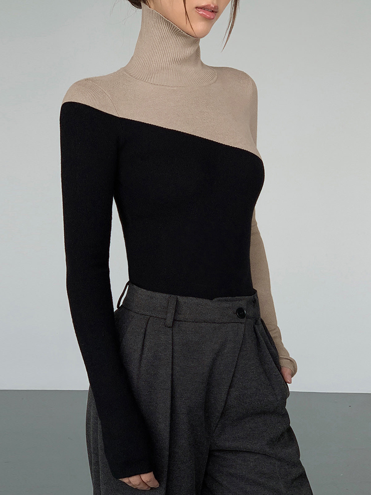 Asymmetric Patchwork Long Sleeve Mock Neck Knit Top Asymmetric Patchwork Long Sleeve Mock Neck Knit Top