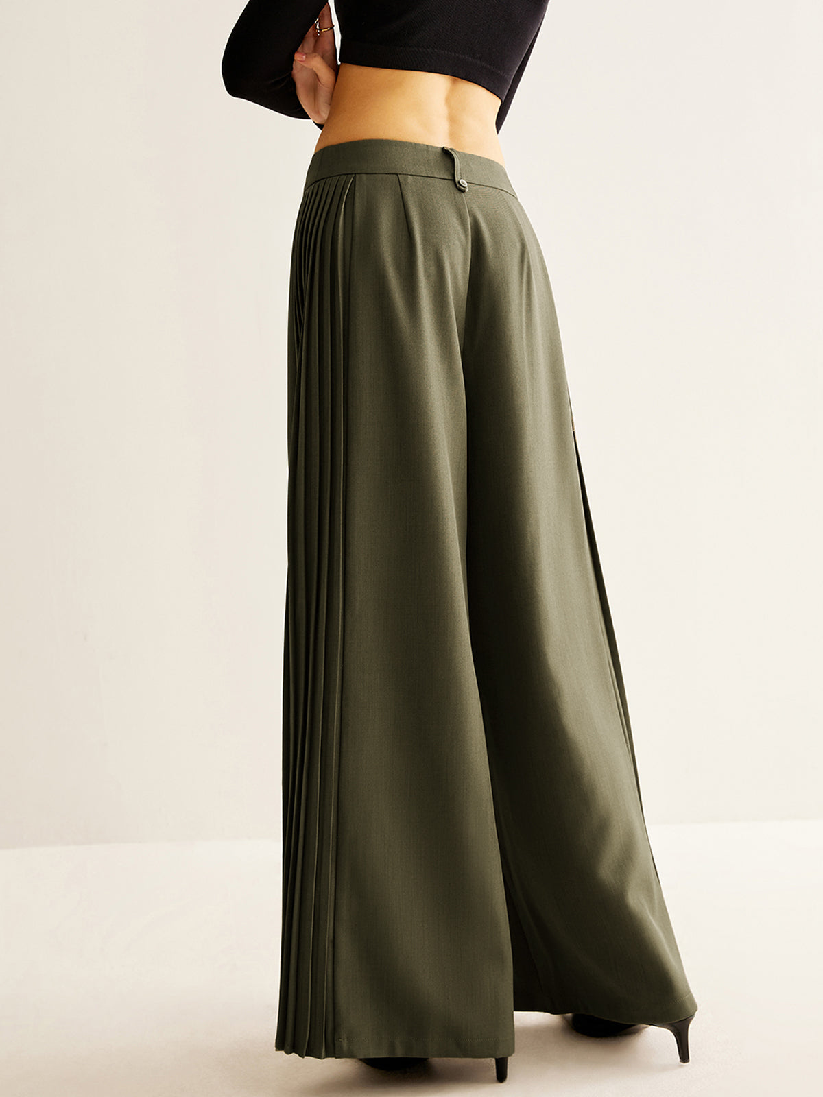 Side Pleated Wide-Leg Pants Side Pleated Wide-Leg Pants