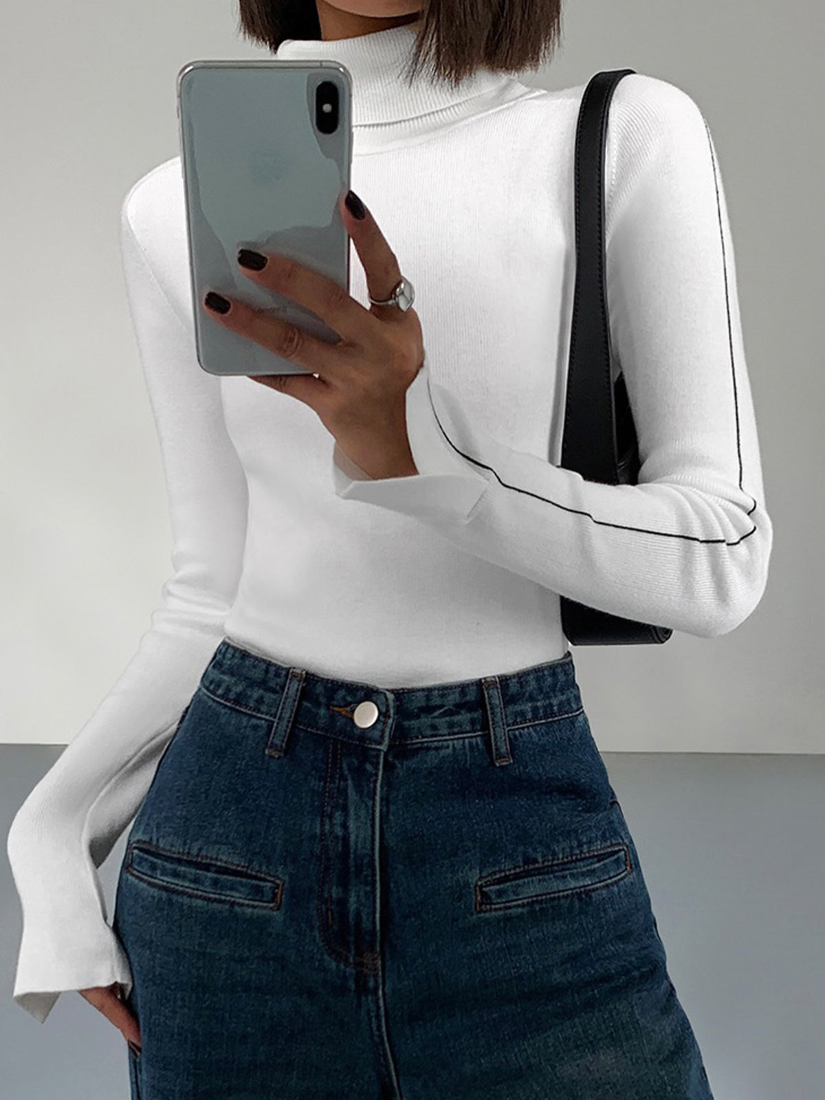 Contrast Piping Turtleneck Sweater Contrast Piping Turtleneck Sweater