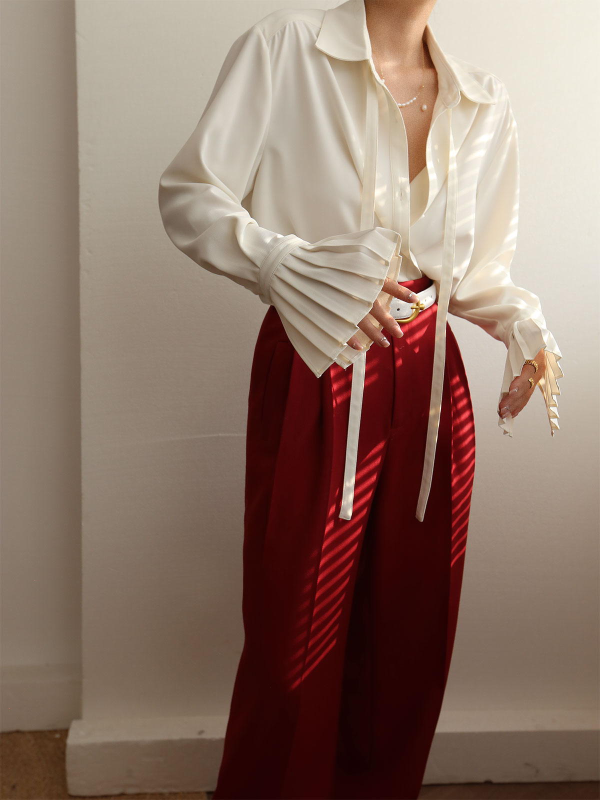 Pleated Cuff Collar Tied Button Shirt Pleated Cuff Collar Tied Button Shirt