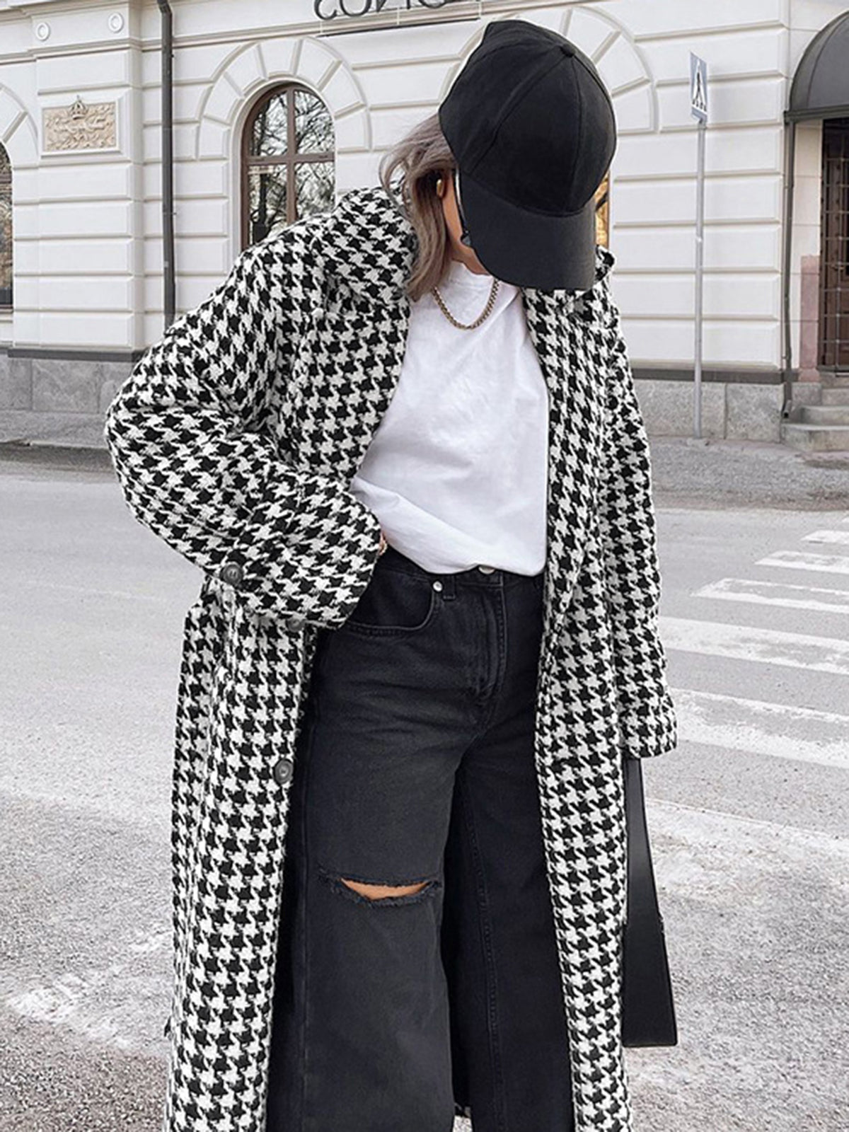 Oversized Houndstooth Tweed Trench Coat Oversized Houndstooth Tweed Trench Coat