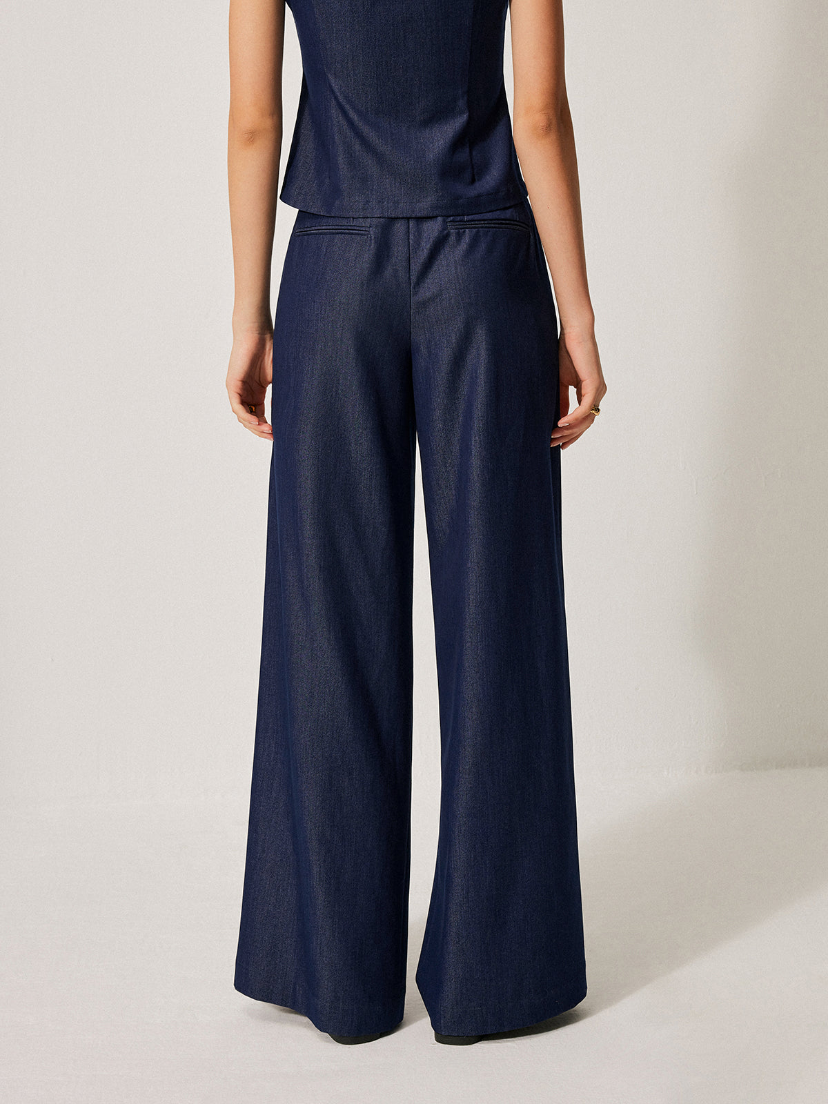 Mid-Waist Pocket Detail Pants Mid-Waist Pocket Detail Pants
