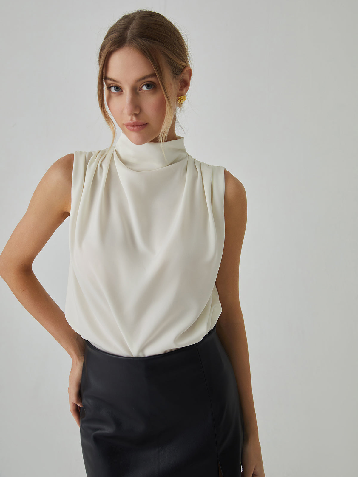 Pleated High Neck Sleeveless Blouse Pleated High Neck Sleeveless Blouse